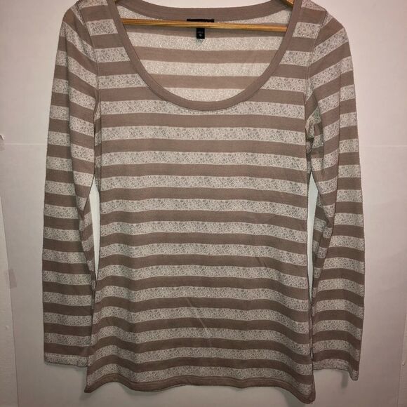 Express Woman’s Long-sleeved Tee - Picture 1 of 5